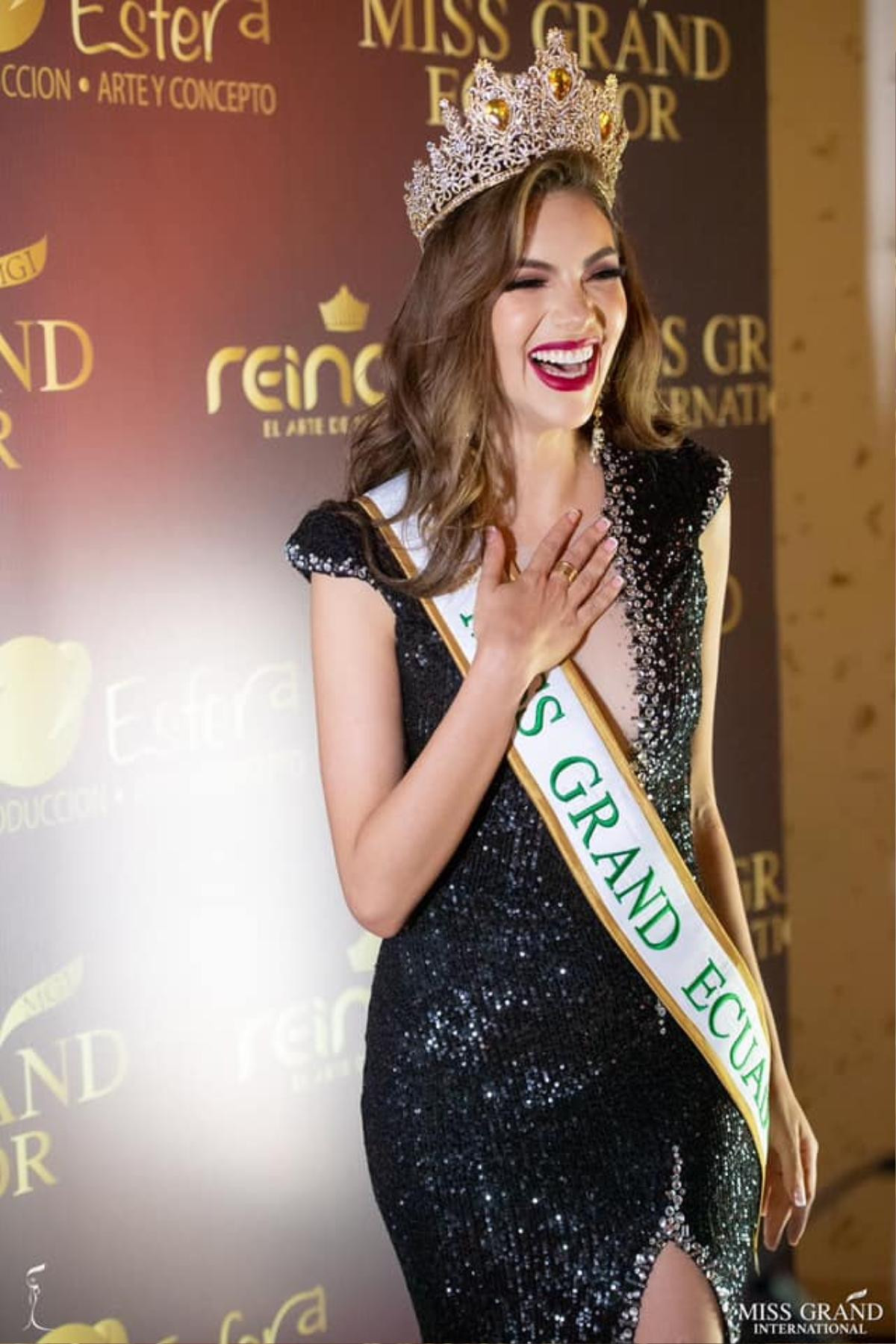 Đại diện Việt Nam Miss Grand International 2019 chưa lộ diện mà Quốc tế đã xuất hiện những 'ứng viên' nặng kí! Ảnh 7