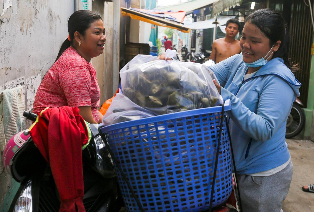 Xóm hơn 50 năm làm bánh ú lá tre ngày Tết Đoan Ngọ ở Sài Gòn Ảnh 12