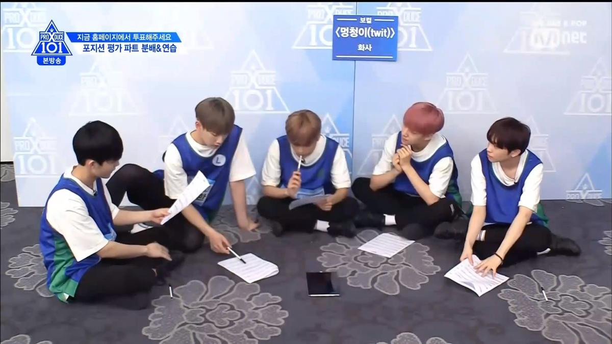 Tập 6 'PRODUCE X 101': Nổi da gà khi nghe Kim Yohan, Cha Junho, Seungwoo hát ballad siêu da diết Ảnh 62