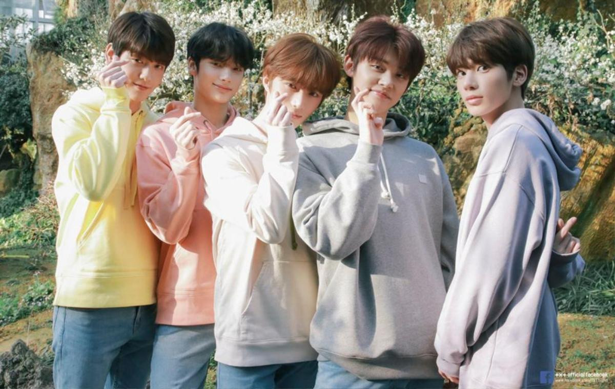 Phẫn nộ trước hình ảnh Sasaeng fan bám đuôi từ BTS sang đến TXT: Mong Big Hit mau chóng vào cuộc! Ảnh 1