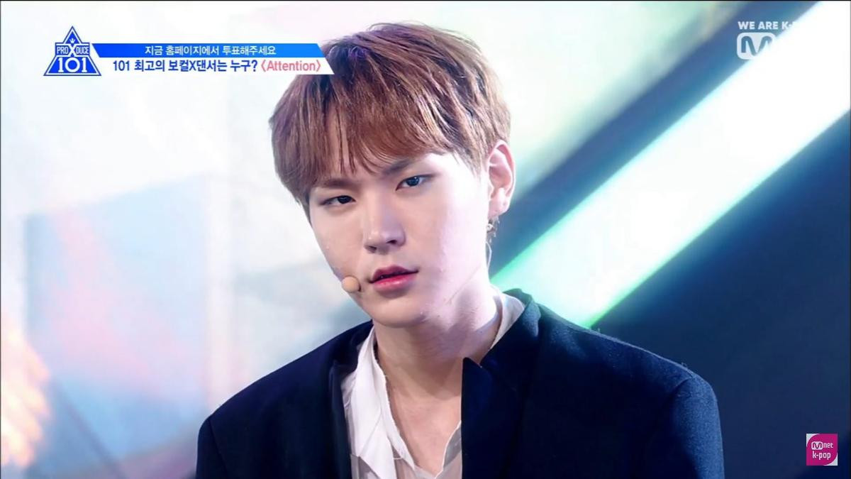 Ca khúc 'Attention' của Charlie Puth đại náo sân khấu 'Produce X 101': Goo Jung Mo bừng sáng Ảnh 6