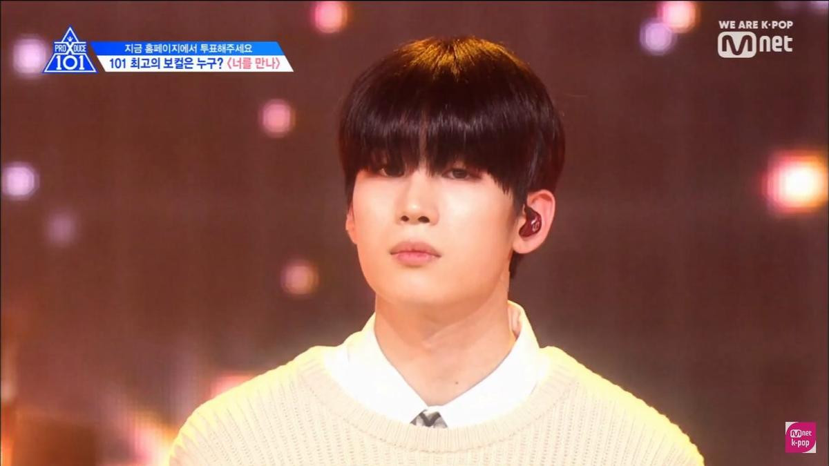 Thực tập sinh 'Produce X 101' trong BXH tìm kiếm: Kim Woo Seok như một vị thần dù không biểu diễn Ảnh 7