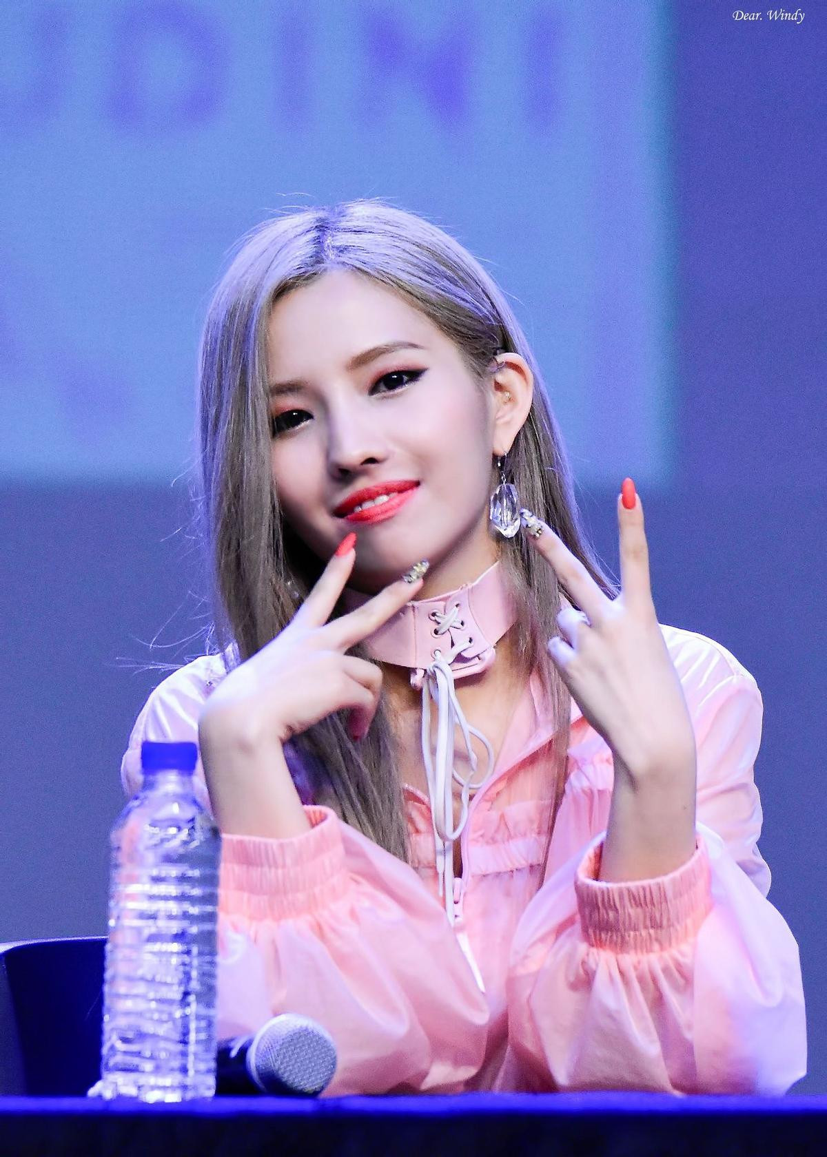 Soyeon ((G)I-DLE) phát hành ca khúc mới nhưng lại bị fan của LOONA phá đám như thế này đây Ảnh 1