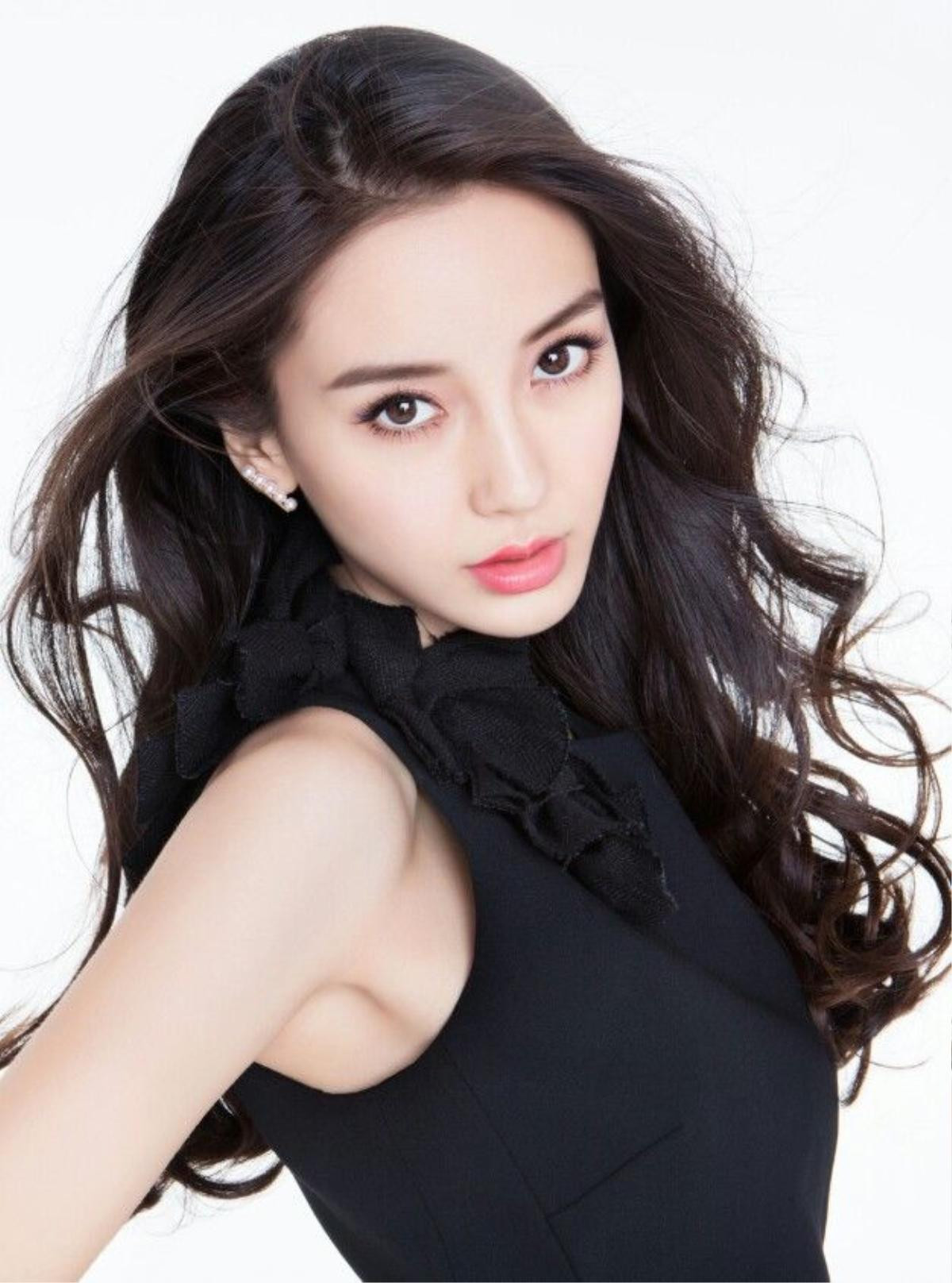 Tập mới của 'Keep Running': Angelababy vô tình lộ ra hình xăm? Ảnh 2