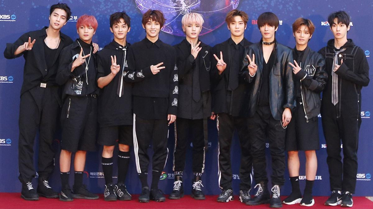 Nhóm nhạc mà fan phải 'quỳ lạy' đội ngũ stylist: Trân trọng gọi tên NCT 127 với loạt outfit như đến từ… hành tinh khác Ảnh 10