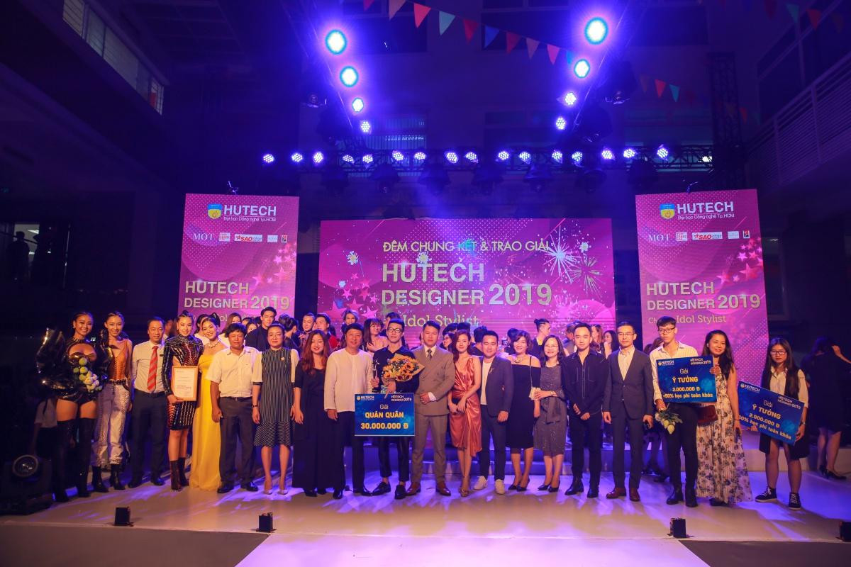 Ngắm nhìn 19 bộ trang phục ấn tượng nhất chung kết cuộc thi thiết kế thời trang HUTECH Designer 2019 Ảnh 7