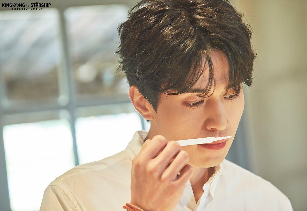 Lee Dong Wook tựa hoàng tử trong xứ sở thần tiên: Hỡi các nhà sản xuất quốc dân, hãy 'PICK' cho anh ấy! Ảnh 42