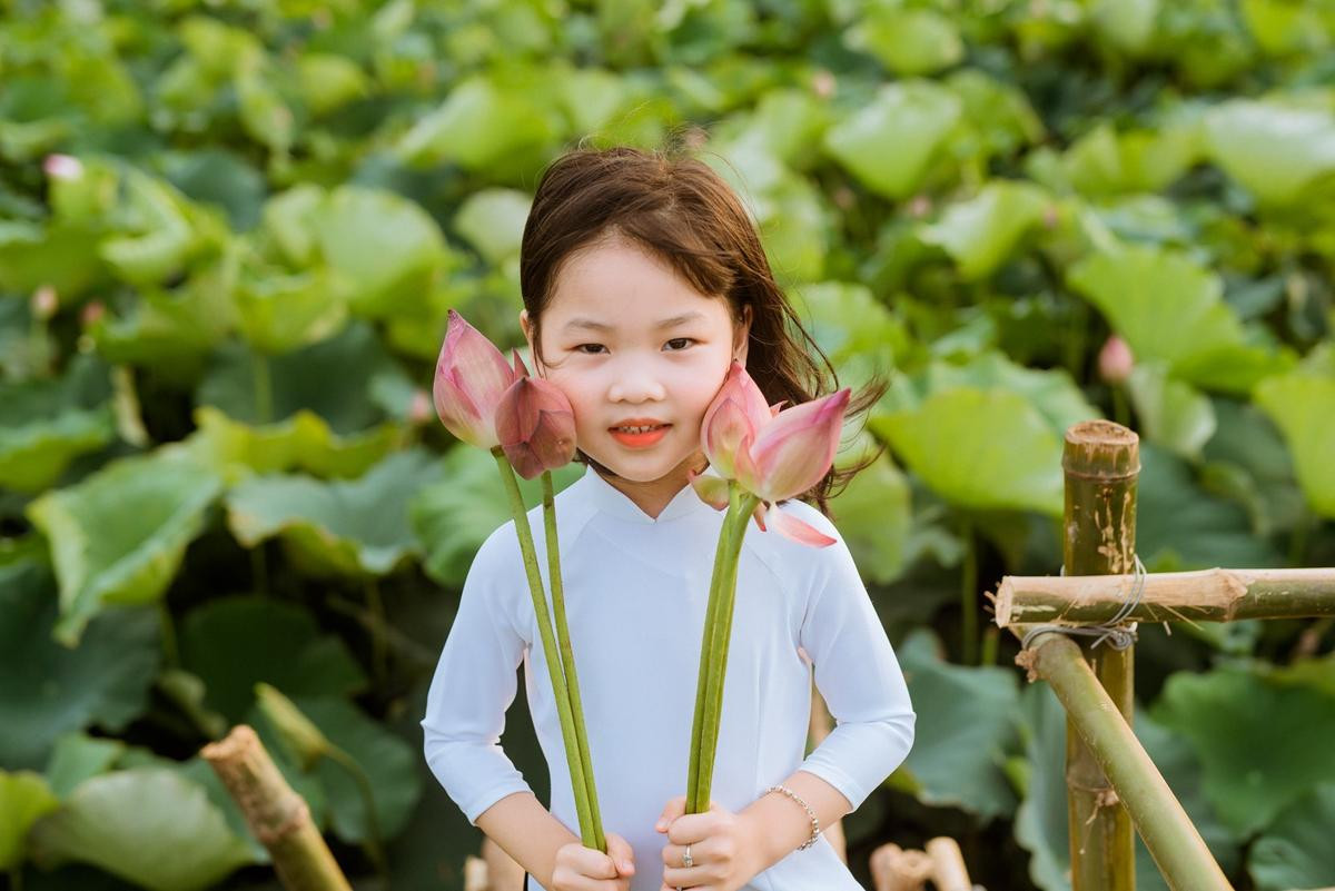 Không cần phản cảm, hở hang - đây chính là những bộ ảnh đẹp nhất trong mùa sen nở năm nay Ảnh 15