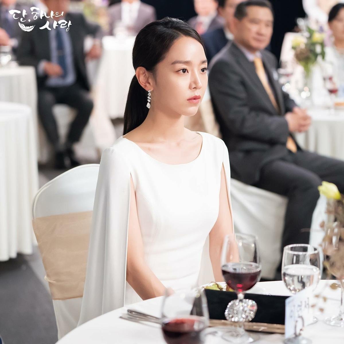 Shin Hye Sun - L (Infinite) nói về phản ứng tình cảm và việc cạnh tranh với 'Đêm xuân' của Han Ji Min - Jung Hae In Ảnh 8