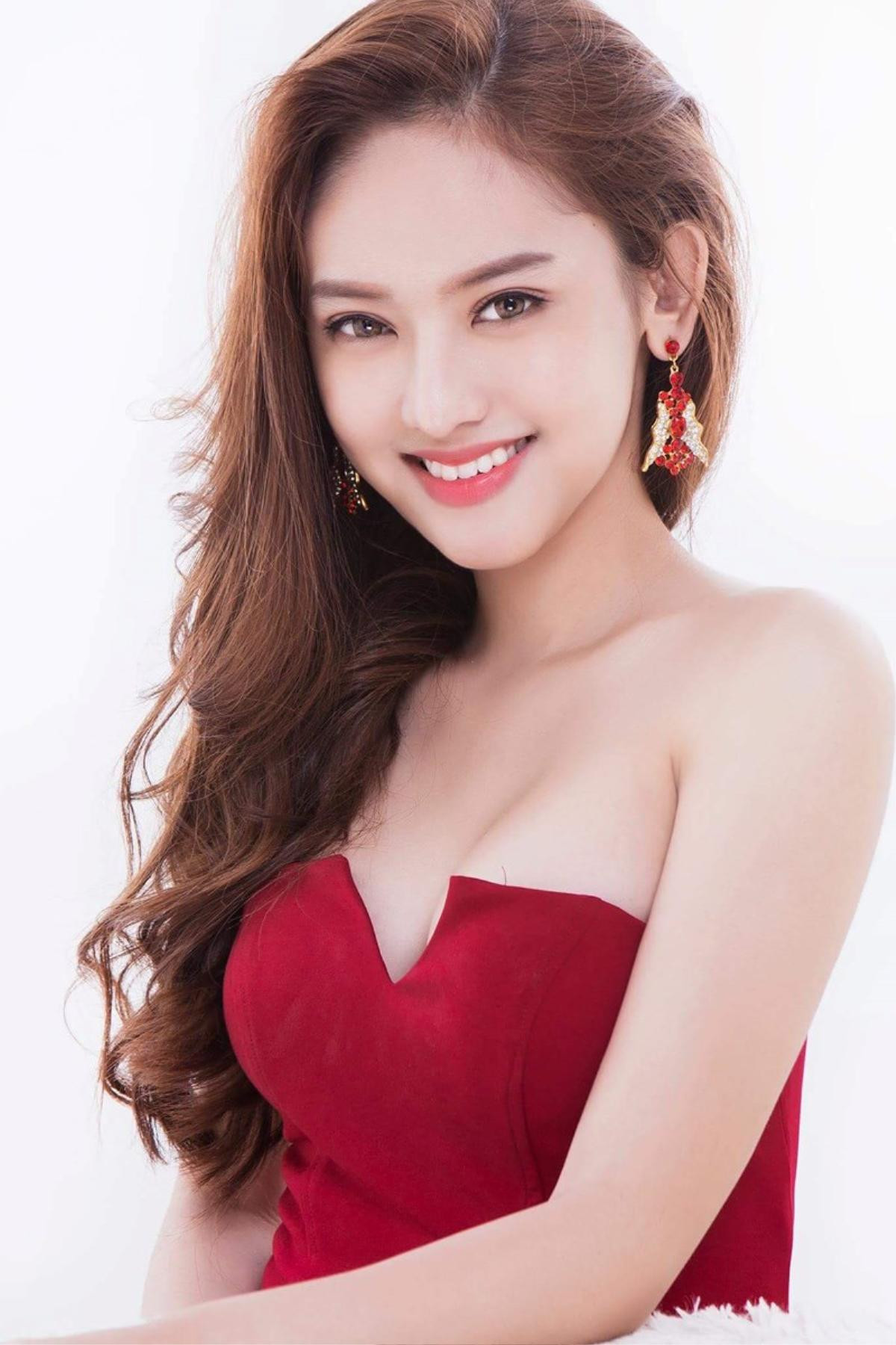 Loạt hotgirl khiến cộng đồng mạng 'té ngửa' khi nhìn vào bảng thành tích học tập Ảnh 5