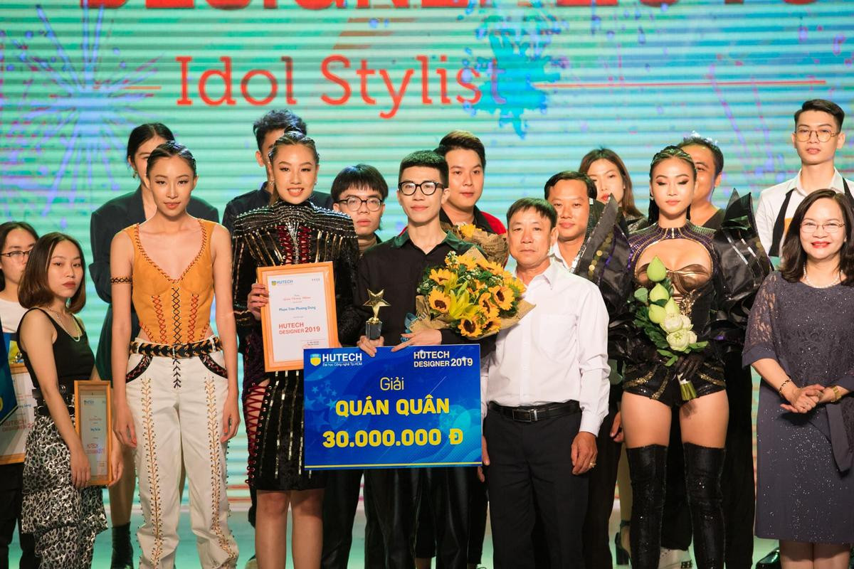 Quán quân 'HUTECH Designer 2019': 'Từng đuối sức vì phải chạy đua làm đồ án và tham gia cuộc thi' Ảnh 1