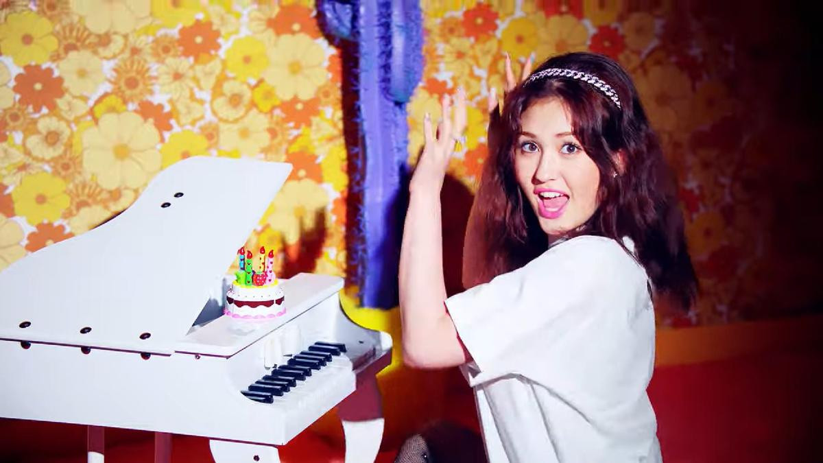 Không còn là 'lời hứa', Jeon Somi đã chính thức trở lại với MV 'Birthday'! Ảnh 4