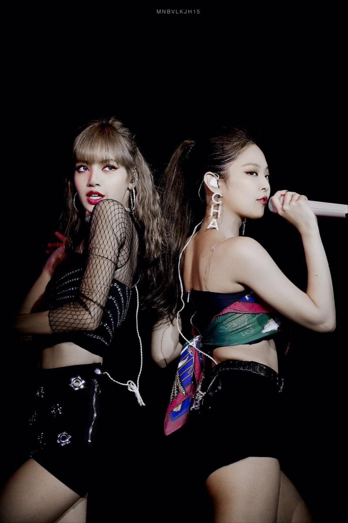 Fan thi nhau 'chèo thuyền' #Jenlisa sau concert của BlackPink tại Sydney Ảnh 5