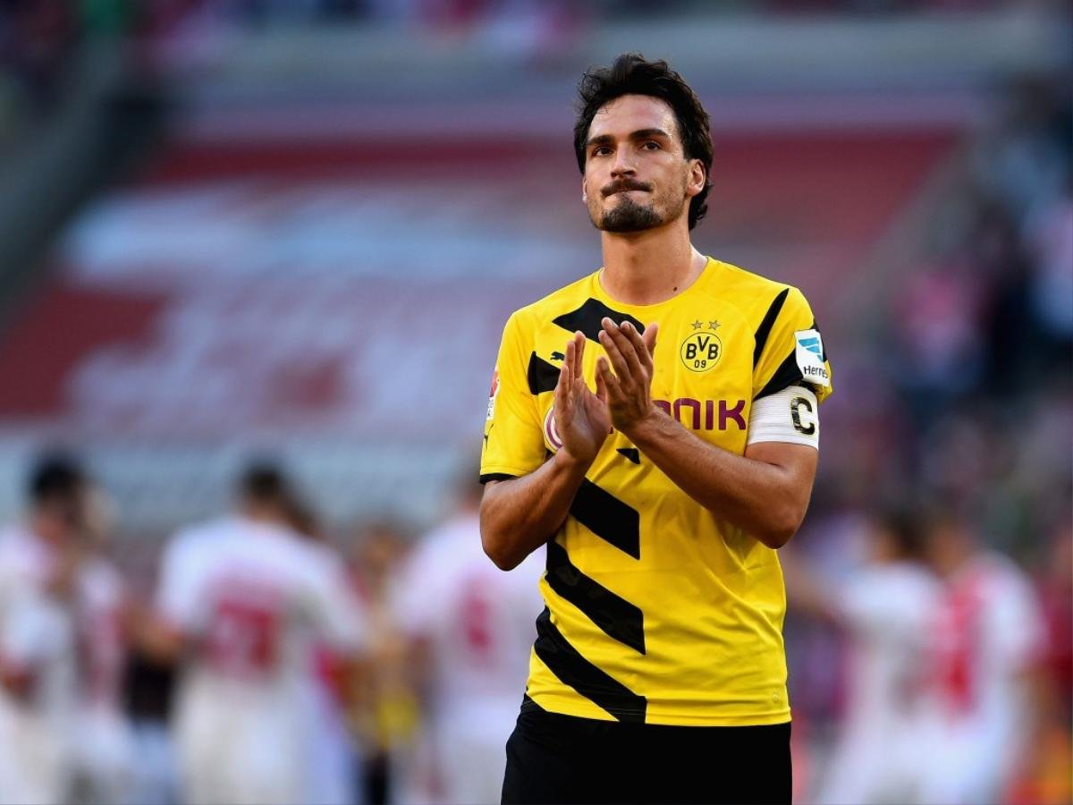 Hummels trở về Dortmund và 6 vụ “bán rồi mua lại” nổi tiếng trên thế giới Ảnh 1