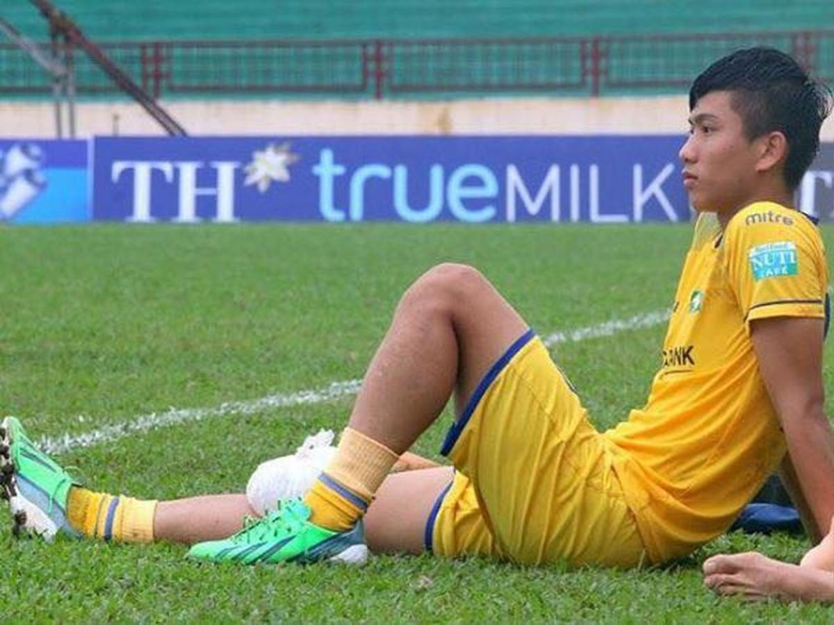 Nóng: Phan Văn Đức sẽ nghỉ hết mùa giải V.League 2019 Ảnh 1