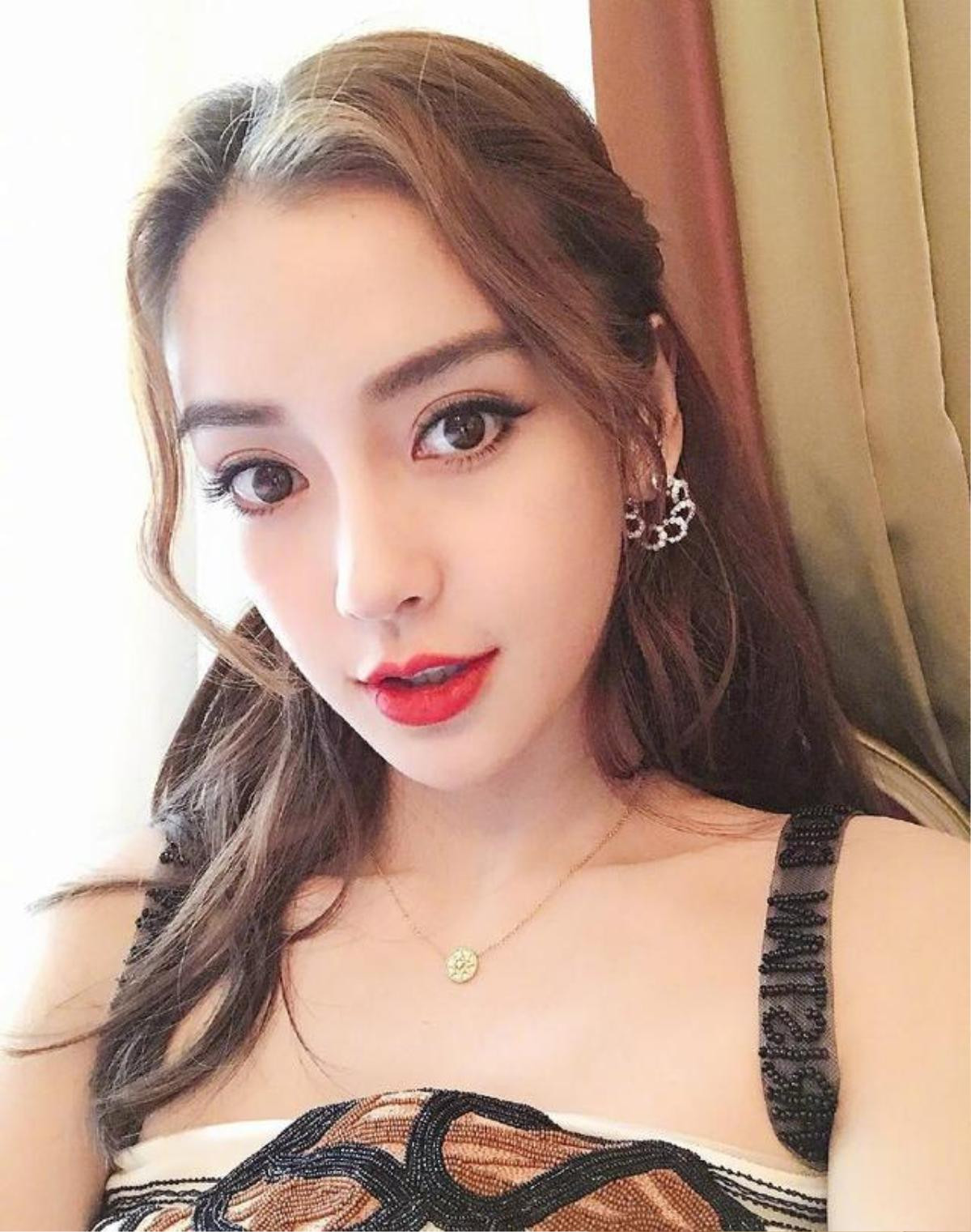 Làm beauty blogger, Phạm Băng Băng nhận được sự tin tưởng, Angelababy bị cư dân mạng 'lên án' Ảnh 10