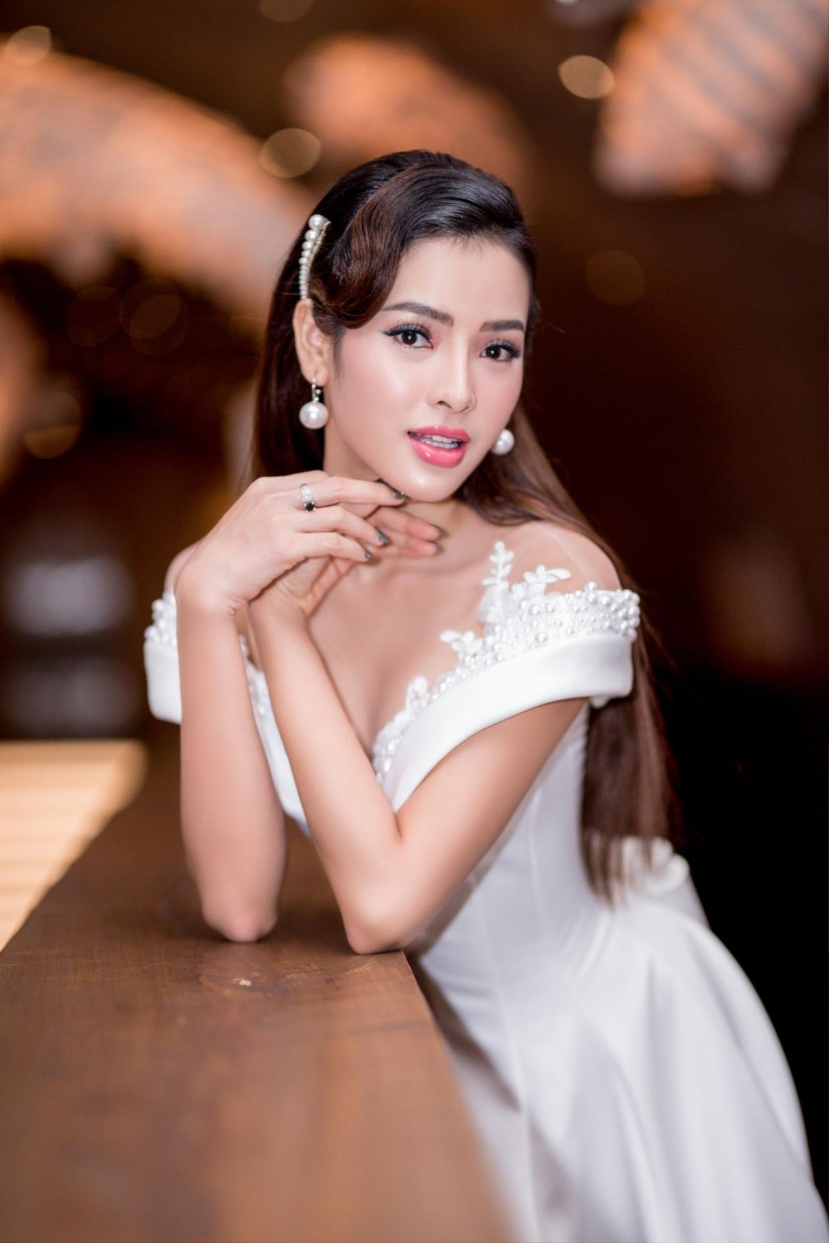 Phương Trinh Jolie: 'Có thời điểm tôi tưởng chừng mình không thể bước tiếp được với nghề' Ảnh 8