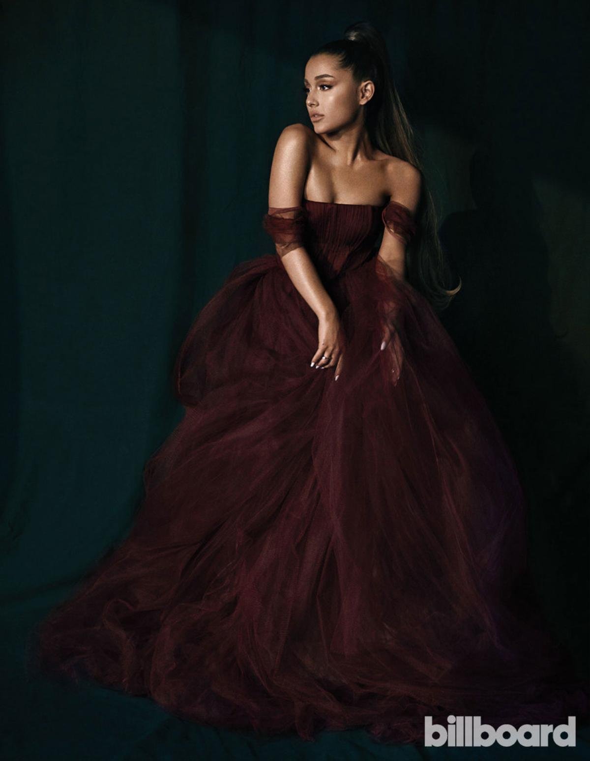 Mừng sinh nhật Ariana Grande: Cùng nhìn lại những cột mốc nổi bật trong 26 năm của nàng 'tiểu diva'! Ảnh 6