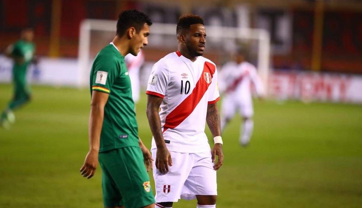 Bolivia vs Peru: Đẳng cấp tay sát thủ Farfan Ảnh 1