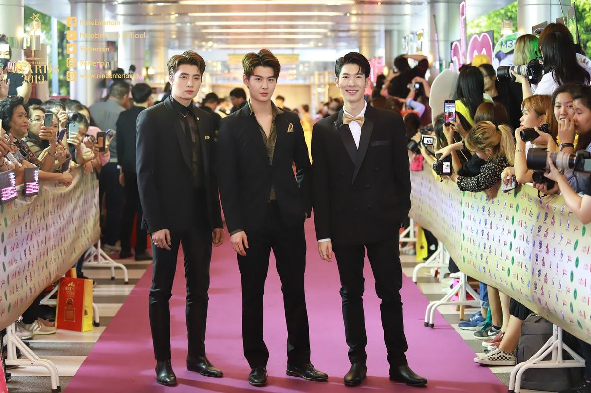 Nine Entertainment Awards 2019: Buppe Sannivas là bộ phim truyền hình của năm, James Jirayu và Bella Ranee được xướng tên Ảnh 3