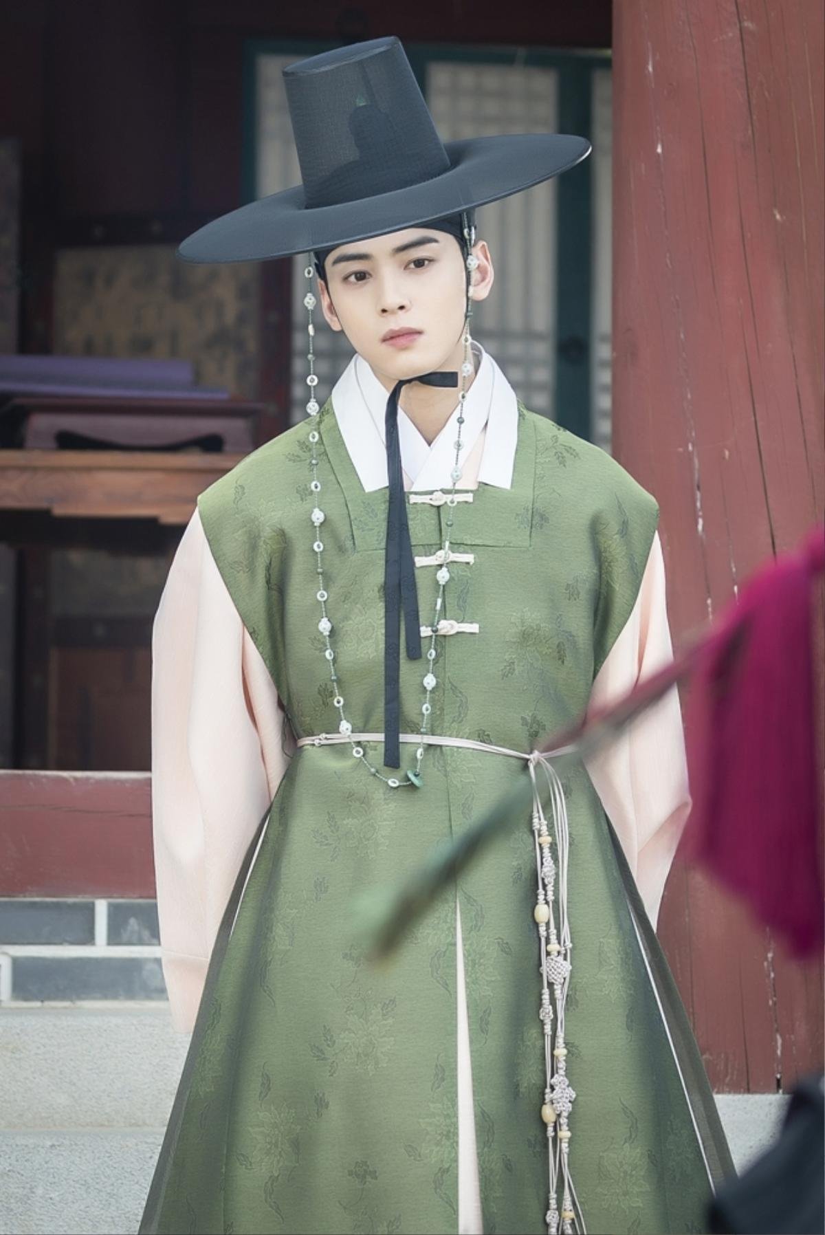 Bộ ảnh đẹp nao lòng của Shin Se Kyung và Cha Eun Woo (ASTRO) trong 'Rookie Historian Goo Hae Ryung' Ảnh 5