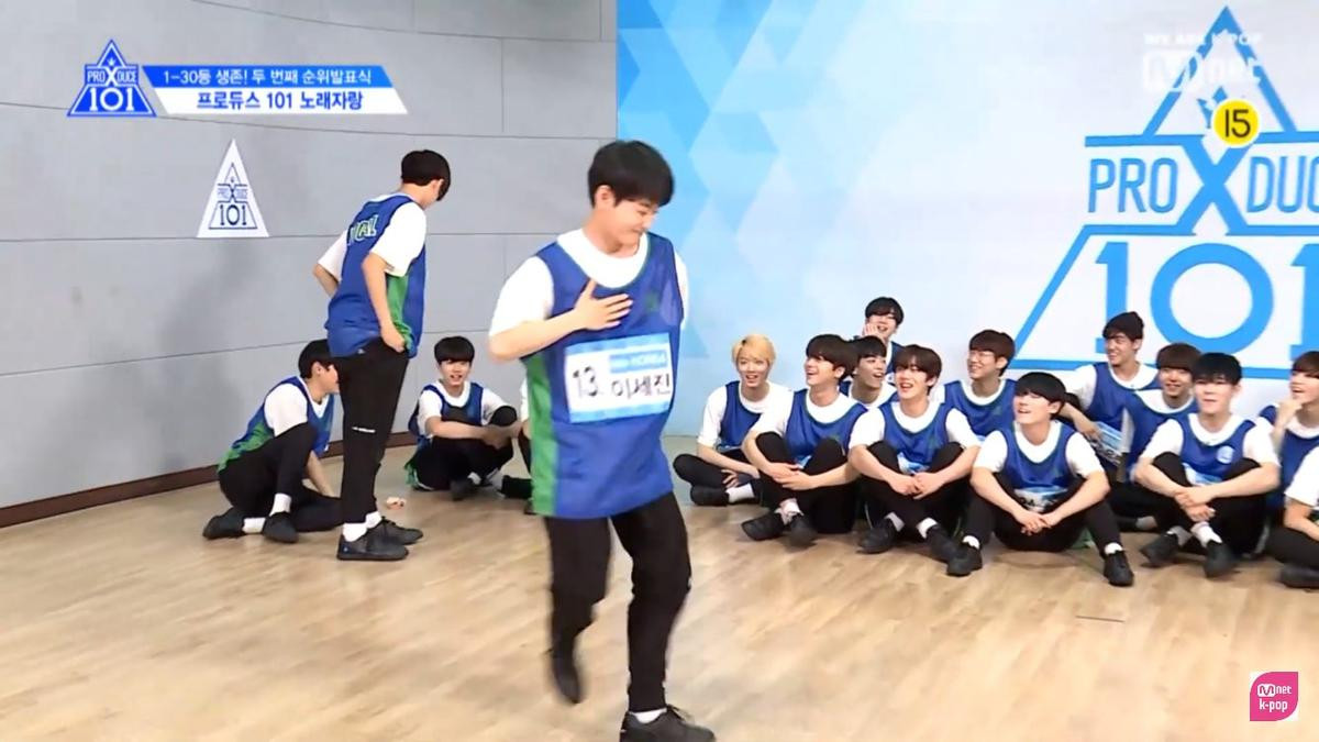 'Produce X 101': Cha Jun Ho cover nhạc phim 'Goblin', Kim Woo Seok - Han Seung Woo gây sốt với bản tình ca huyền thoại Ảnh 14