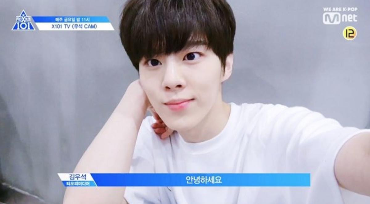 Produce X 101: Kim Wooseok bất ngờ lộ 'mặt mộc' Ảnh 6