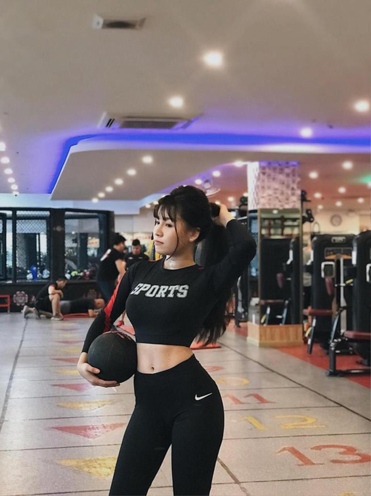 Bị chỉ trích vì body shaming, Yến Xuân đáp trả cộng đồng mạng cực gắt: 'Ai không ưa thì unfollow giùm đi' Ảnh 1