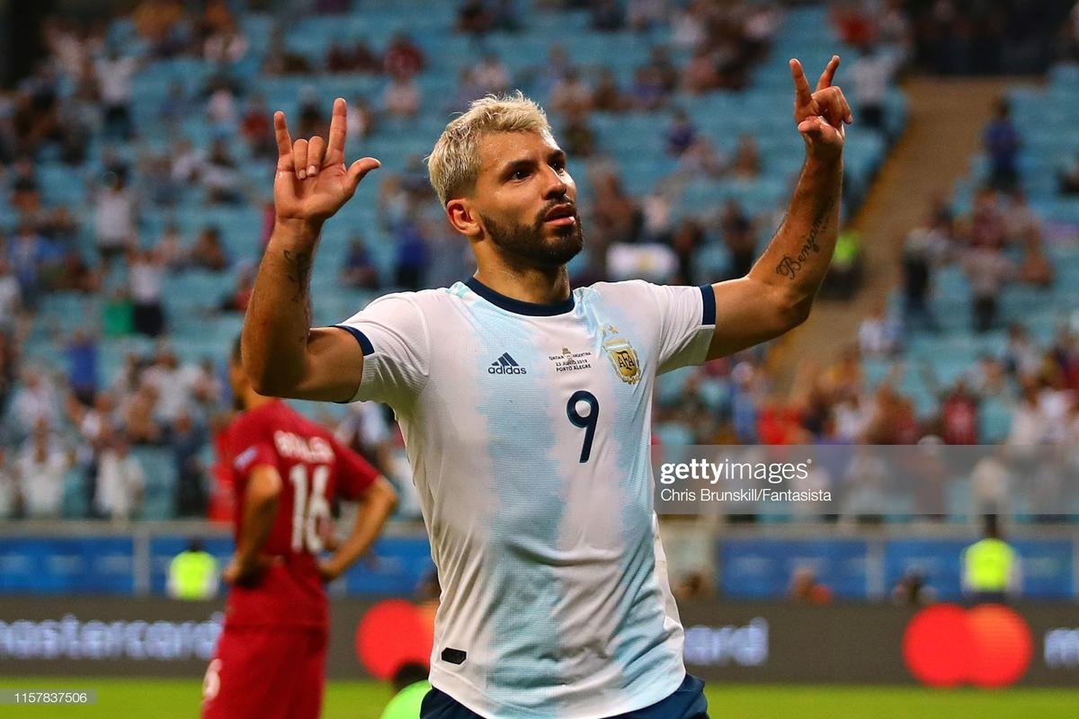 Aguero toả sáng, Argentina đánh bại nhà vô địch châu Á Ảnh 2