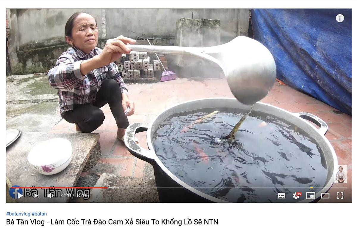 Cộng đồng mạng tranh cãi kịch liệt trước nghi vấn Bà Tân Vlog dùng cùng 1 chiếc vá để cho heo ăn và… khuấy trà sữa Ảnh 7