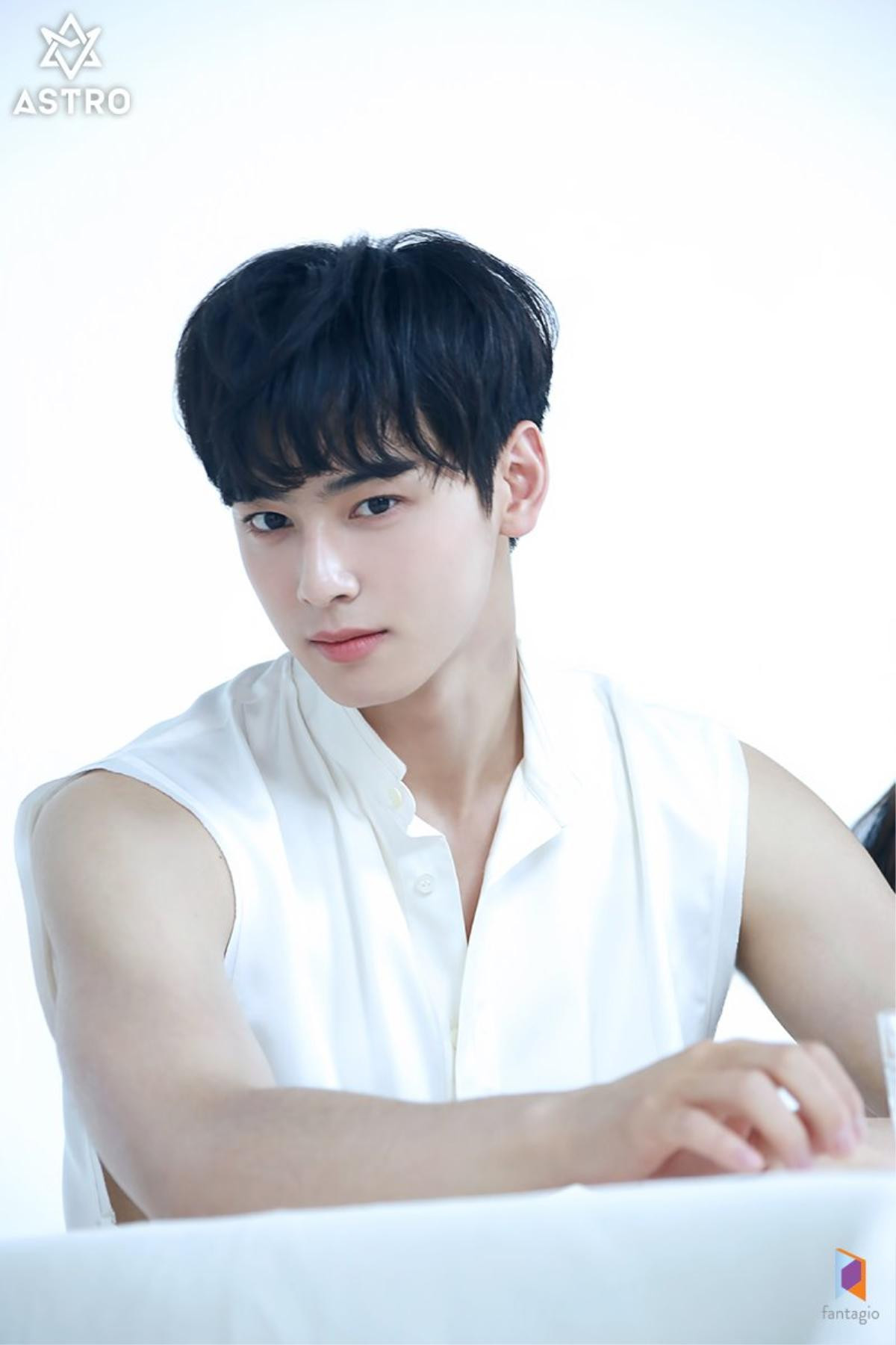 Hoàng tử Cha Eun Woo (ASTRO) quyến rũ, đẹp không góc chết trong ảnh quảng bá phim 'Rookie Historian Goo Hae Ryung' Ảnh 18