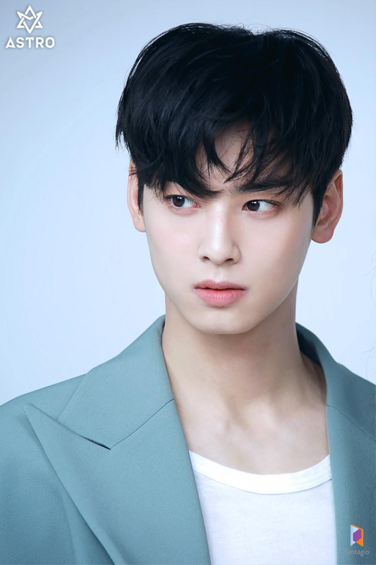 Hoàng tử Cha Eun Woo (ASTRO) quyến rũ, đẹp không góc chết trong ảnh quảng bá phim 'Rookie Historian Goo Hae Ryung' Ảnh 9