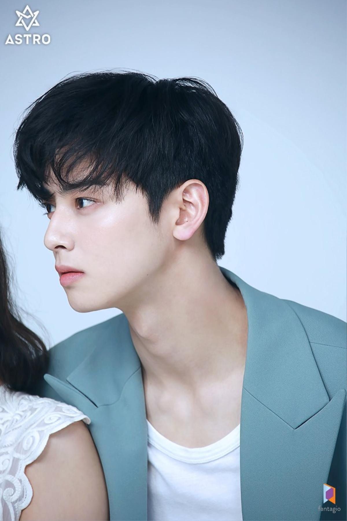 Hoàng tử Cha Eun Woo (ASTRO) quyến rũ, đẹp không góc chết trong ảnh quảng bá phim 'Rookie Historian Goo Hae Ryung' Ảnh 8