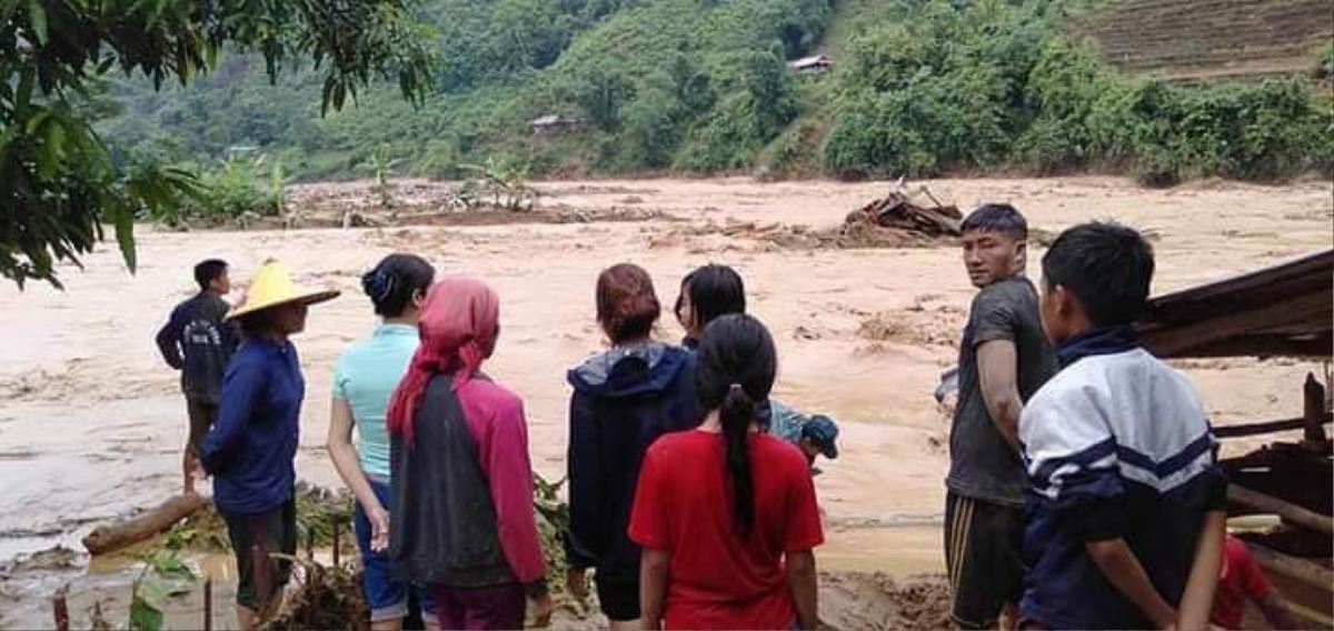 Hàng chục gia đình phải di dời khẩn cấp sau lũ lớn ở Lai Châu, 3 người bị lũ cuốn mất tích Ảnh 1