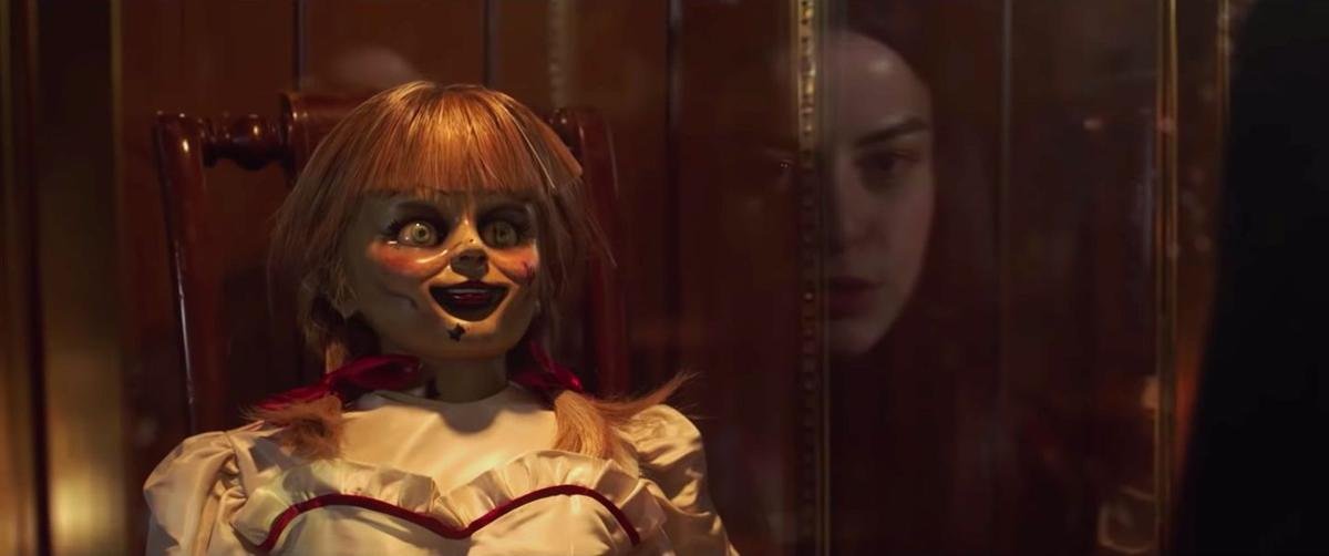 Review phim 'Annabelle: Ác quỷ trở về': Nội dung quá Disney, nhá hàng về vũ trụ The Conjuring sau này? Ảnh 8