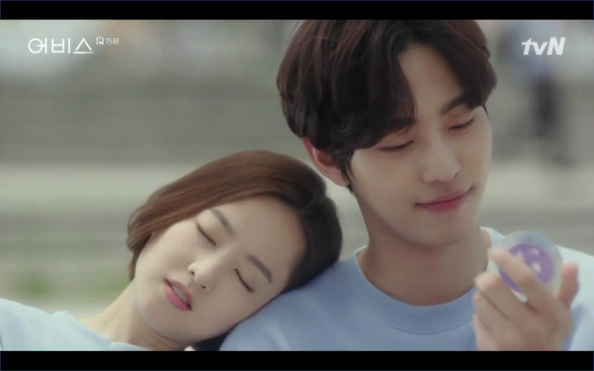 Phim 'Abyss' tập 15: Park Bo Young chủ động cầu hôn bạn trai, Ahn Hyo Seop lo lắng vì có nguy cơ chết thật sự Ảnh 62