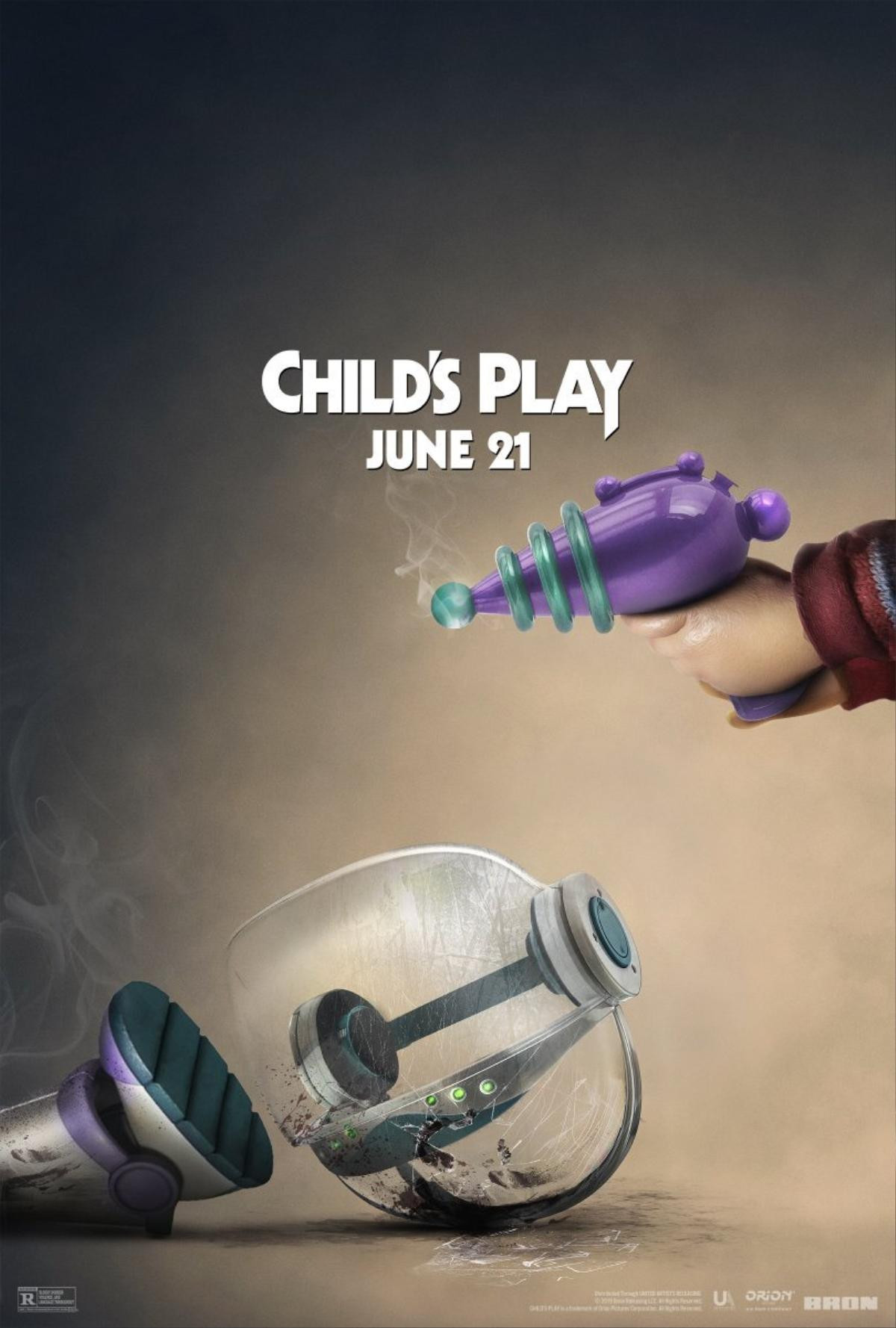 Child's Play tung poster chặt đầu Annabelle Ảnh 2