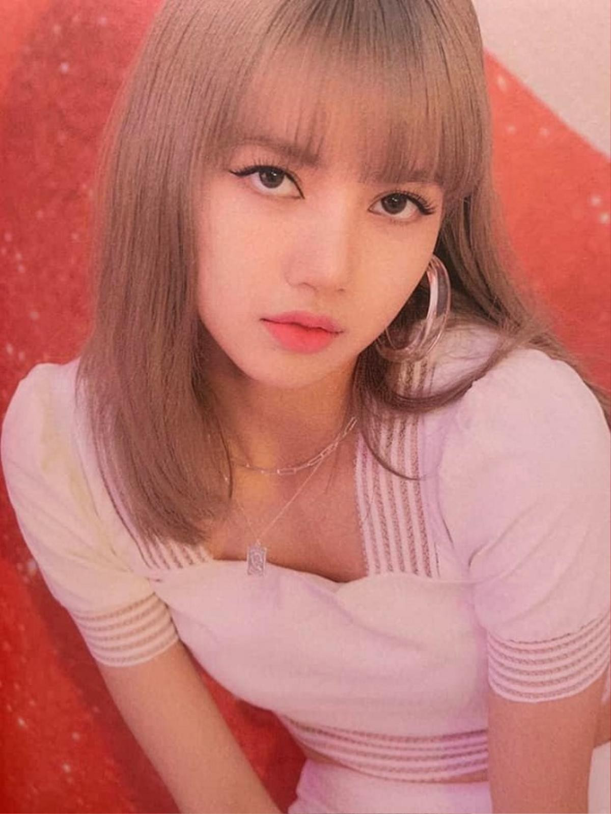 Loạt ảnh chụp beauty 'xinh như mộng' của Lisa Black Pink được fan share rần rần trên mạng xã hội Ảnh 6