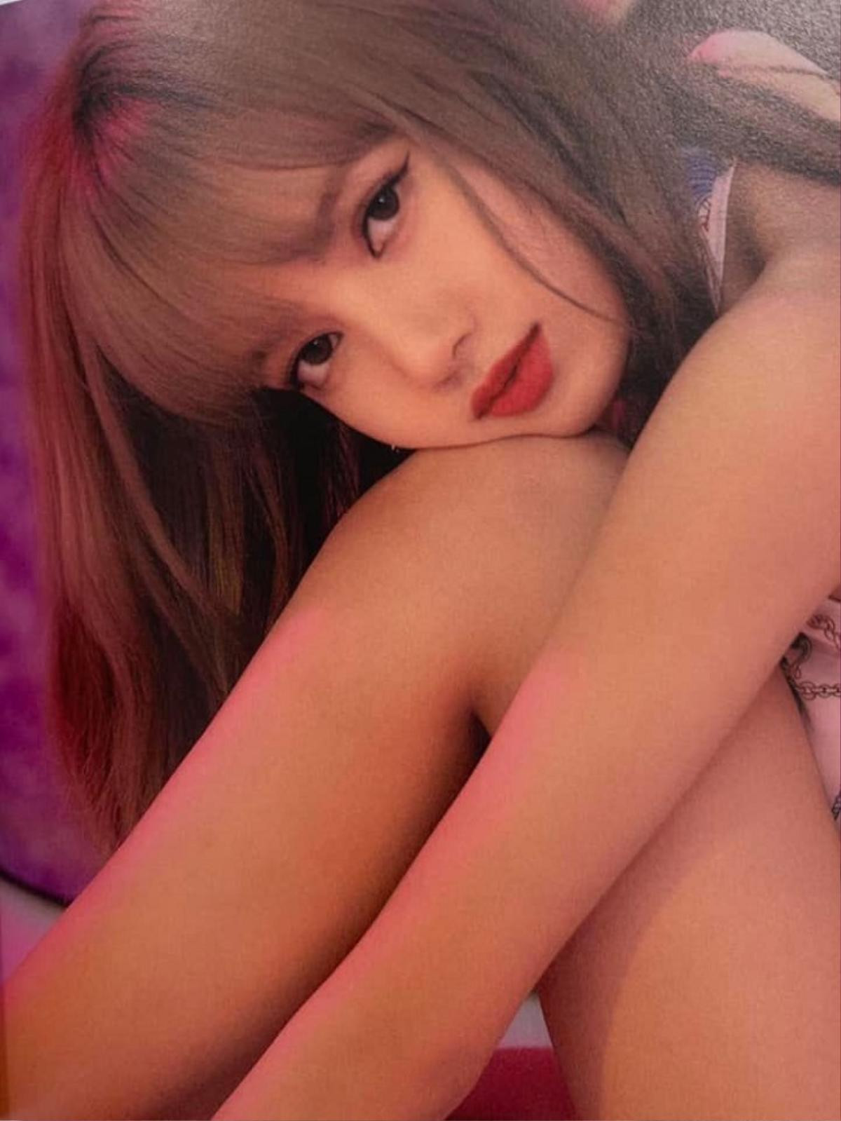 Loạt ảnh chụp beauty 'xinh như mộng' của Lisa Black Pink được fan share rần rần trên mạng xã hội Ảnh 2