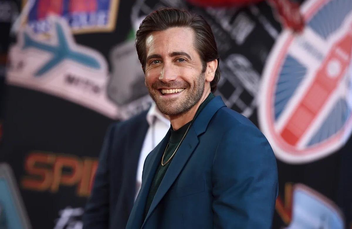 Jake Gyllenhaal xác nhận những tin đồn về việc anh đóng vai Spider-Man! Ảnh 1