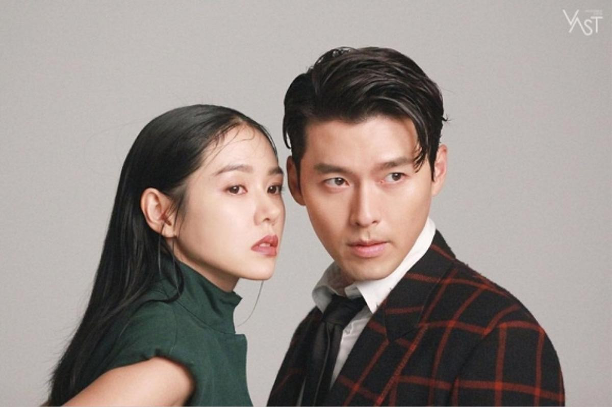 Đã có lịch chiếu phim của Hyun Bin và Son Ye Jin - Lee Seung Gi thể hiện tài năng chăm sóc em bé Ảnh 1