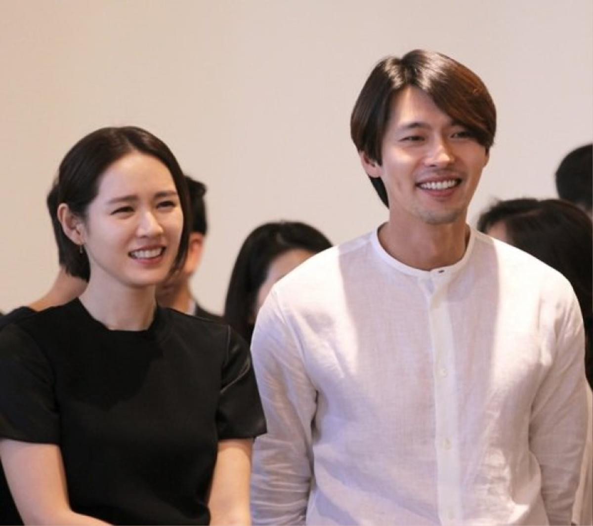 Đã có lịch chiếu phim của Hyun Bin và Son Ye Jin - Lee Seung Gi thể hiện tài năng chăm sóc em bé Ảnh 4