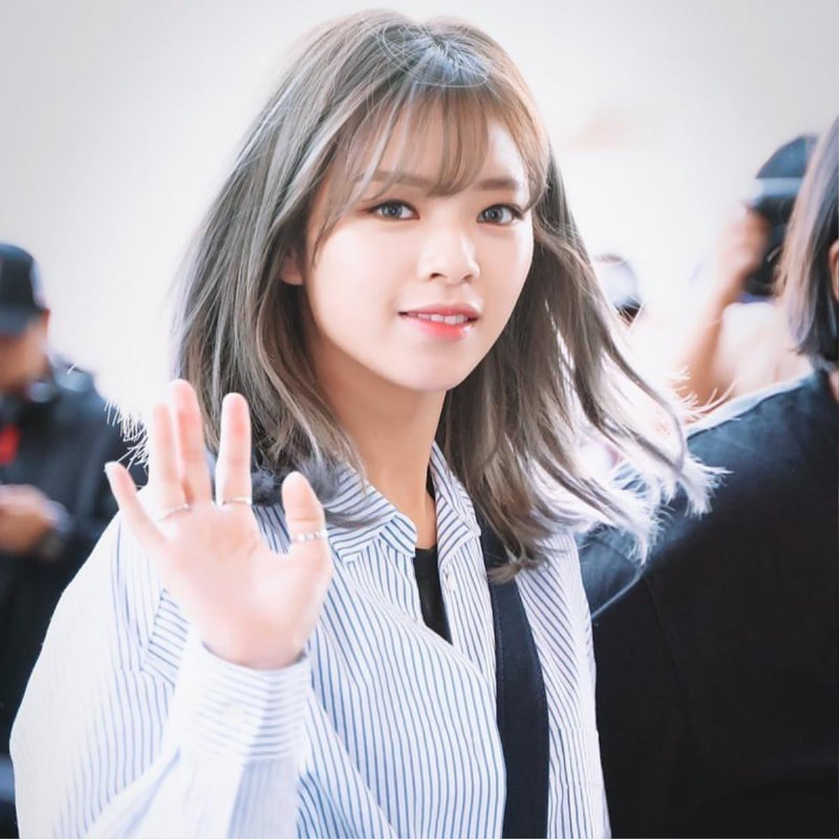 Jeongyeon (TWICE) vô tình biến thành 'bản sao' của Sungjae (BTOB) khi hóa trang thành con trai Ảnh 7