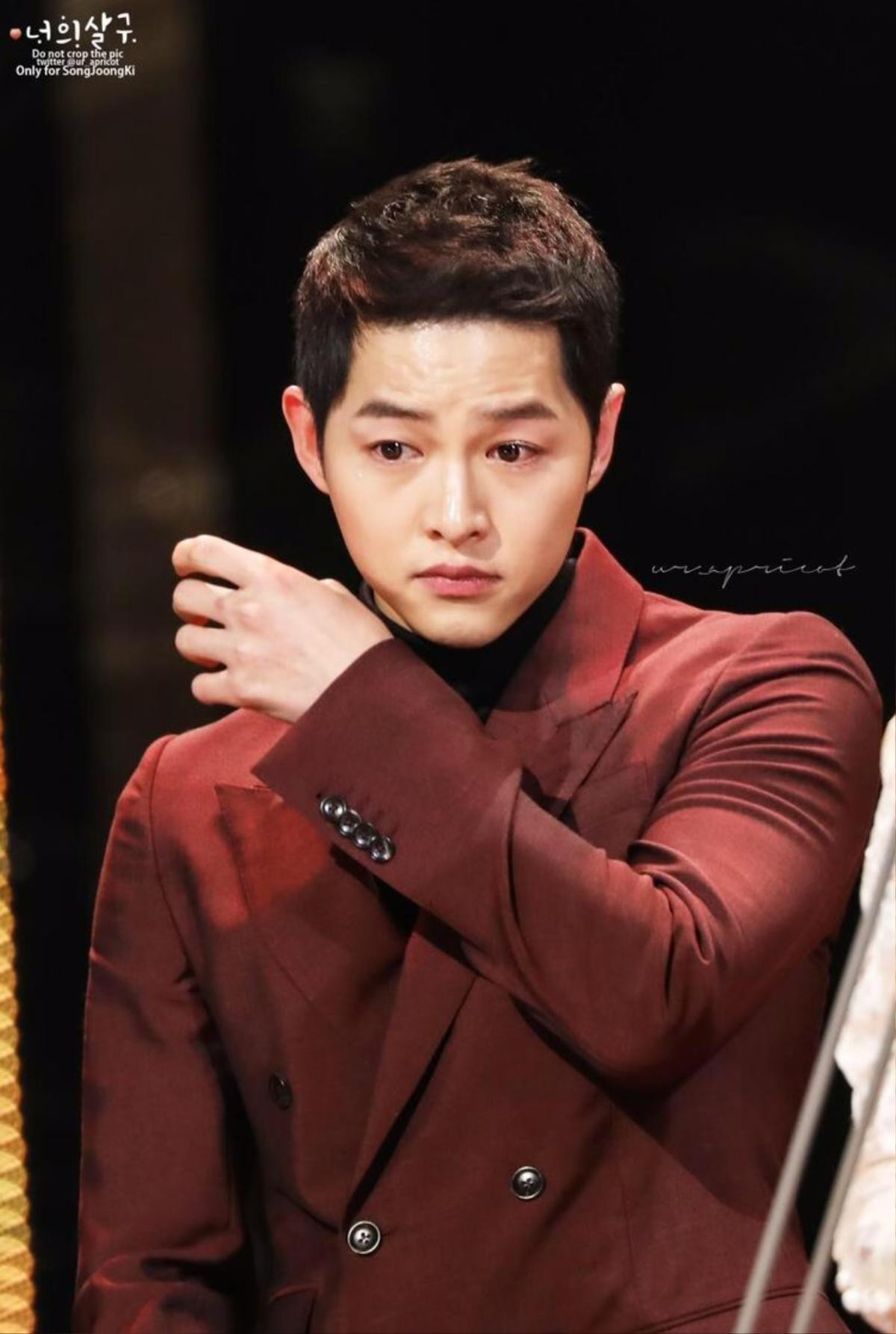 Nhà bố Song Joong Ki xóa mọi dấu vết Song Hye Kyo, trước đám cưới ông từng nói: 'Cha mẹ không thể thắng được con cái' Ảnh 7