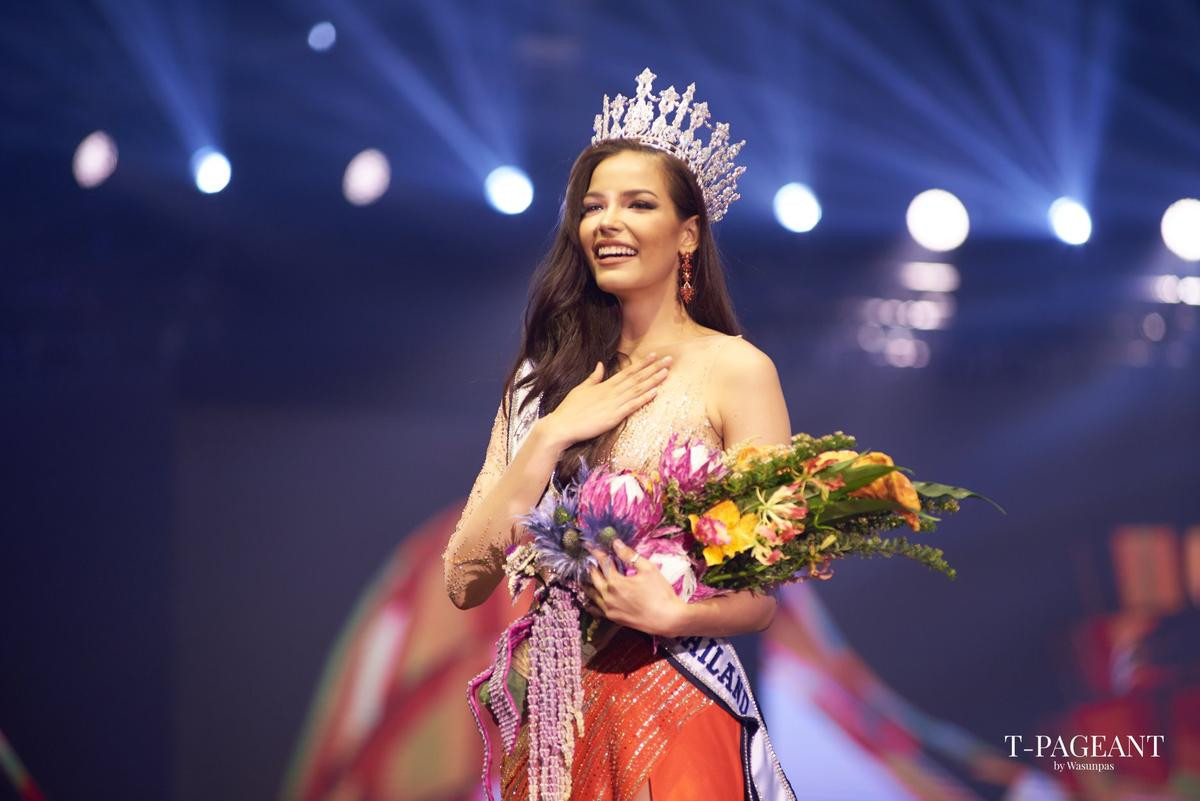 Nhận xét của H'Hen Niê về người đẹp từng 5 lần intop trước khi đăng quang Miss Universe Thailand 2019 Ảnh 1