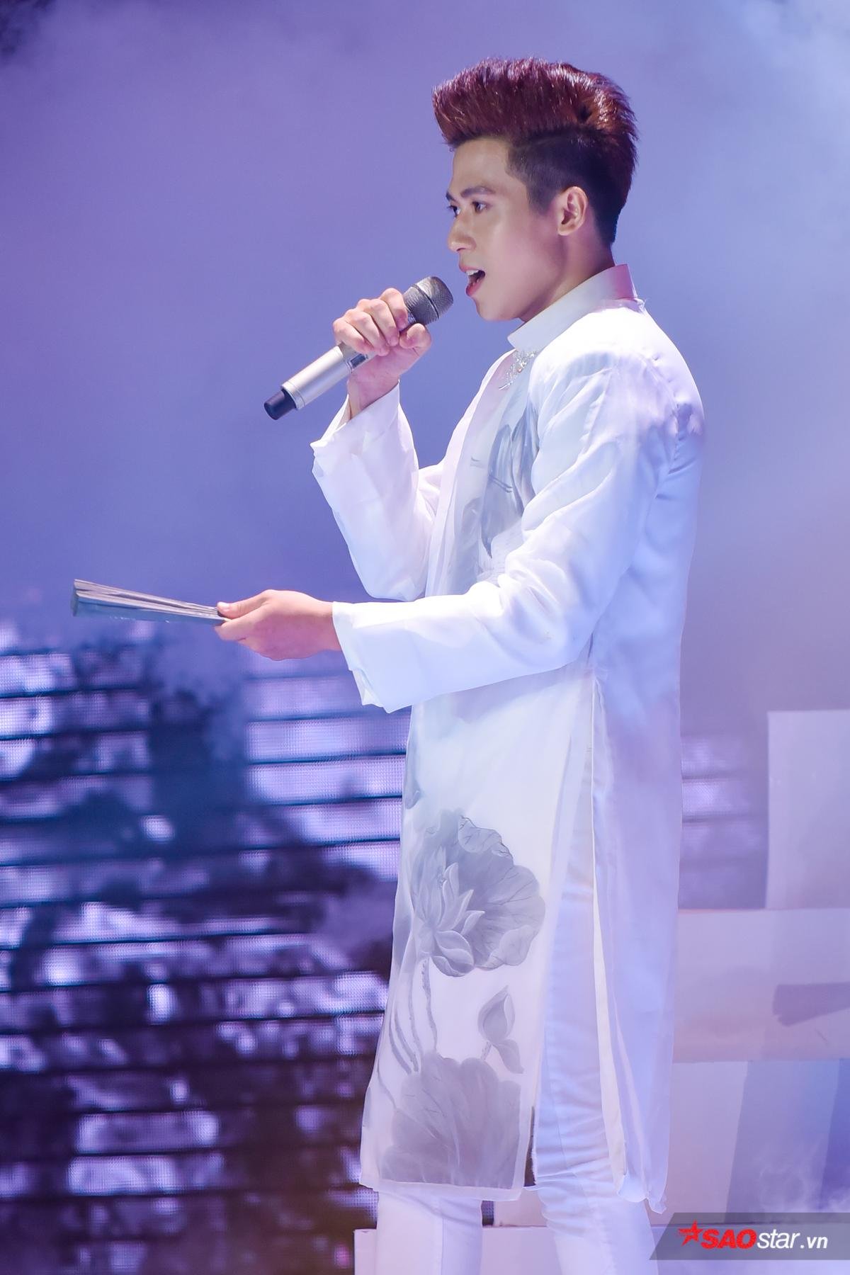 Thử sức với 'Thư pháp', hot boy đội Tuấn Ngọc - Hoàng Đức Thịnh vào top 9 The Voice 2019 Ảnh 3