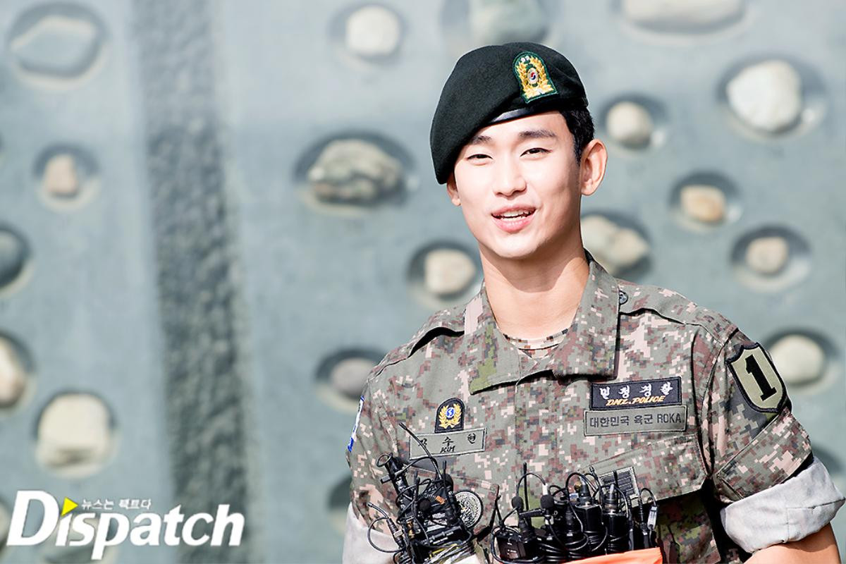 Kim Soo Hyun rạng rỡ xuất ngũ, chia sẻ cảm xúc và dự án phim sắp tới Ảnh 14