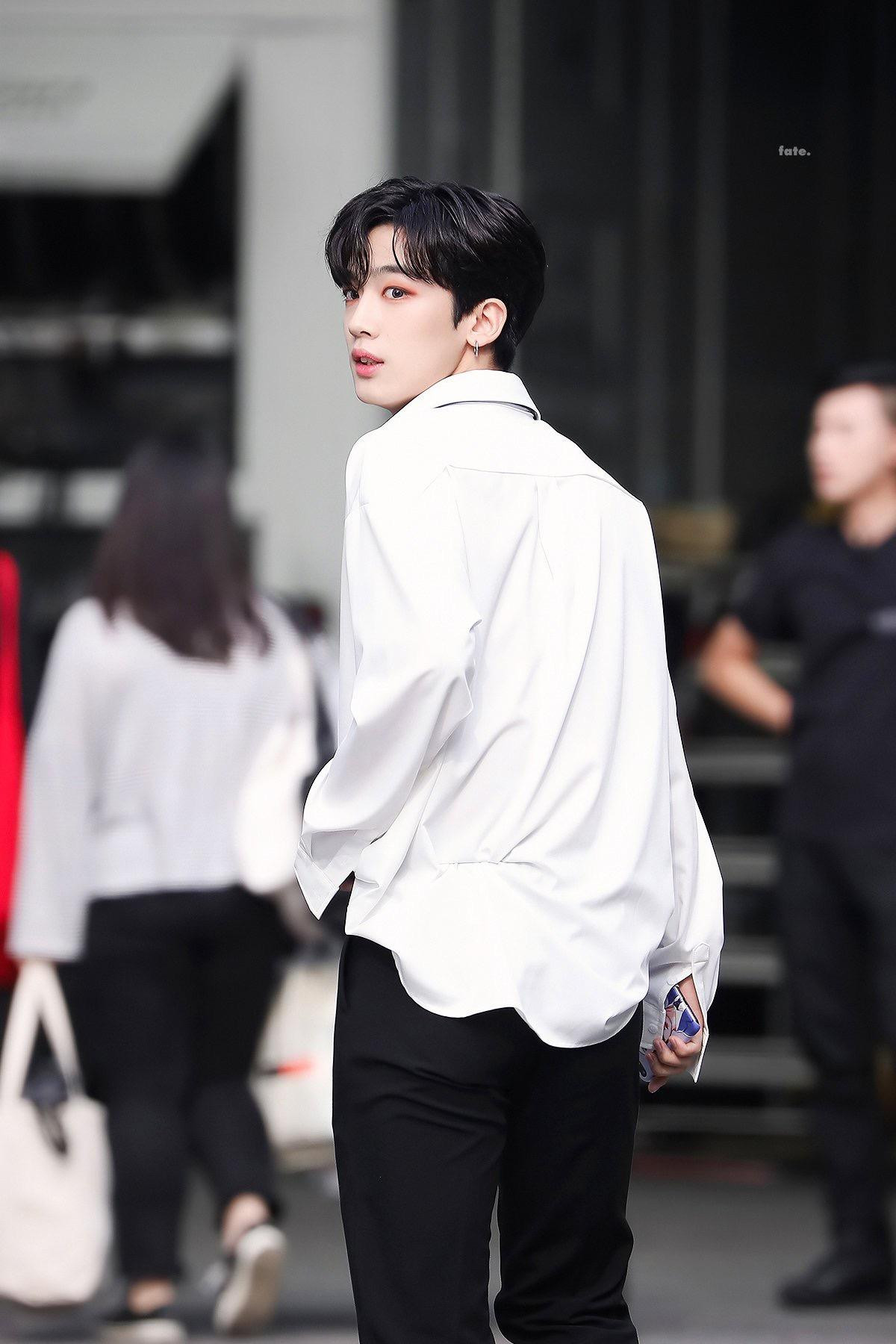 6 thực tập sinh 'Produce X 101' đẹp tựa nam thần truyện tranh: Bạn xao xuyến trước nhan sắc của ai? Ảnh 7