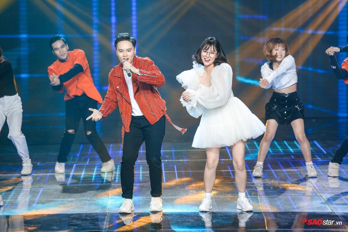 'Đám cưới' với MisThy, Xuân Đạt lập kỉ lục 'triệu view' chỉ sau 24h tại The Voice 2019 Ảnh 4