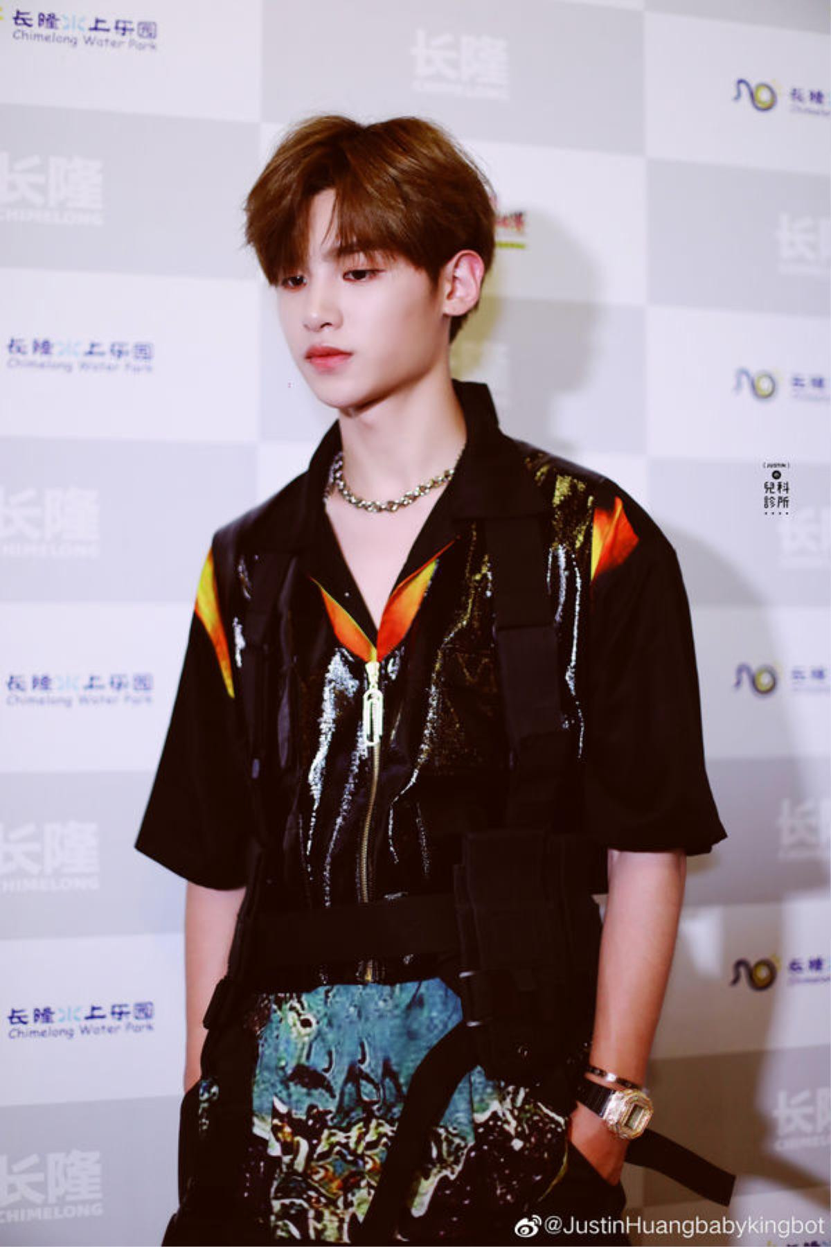 20 sao Hoa ngữ được yêu thích nhất tháng 6: Vương Tuấn Khải (TFBOYS) tiếp tục lập kỷ lục 17 tháng đứng đầu Ảnh 1